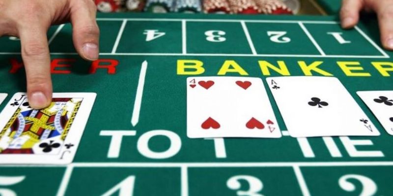 Áp Dụng Cách Chơi Baccarat Như Thế Nào Cho Đúng 2024 1 Cách chơi Baccarat như thế nào để dễ dành thắng lớn?