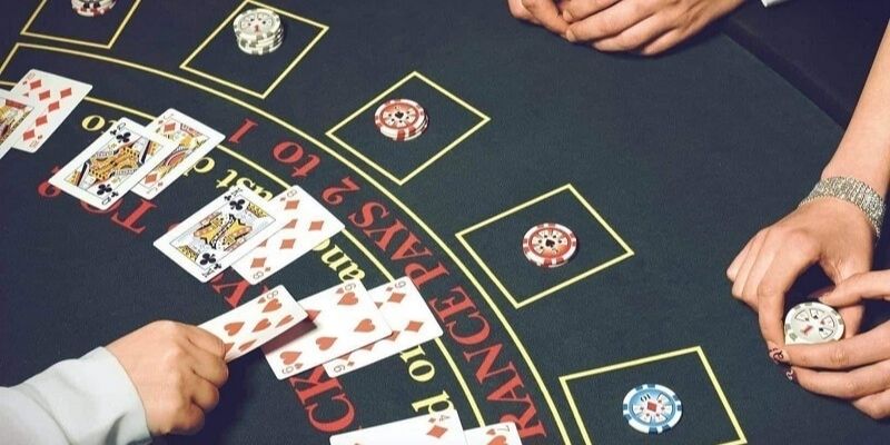 5 Cách Chơi Xì Dách Không Ngán Đối Thủ Nào 1 Chơi xì dách vô cùng lý thú